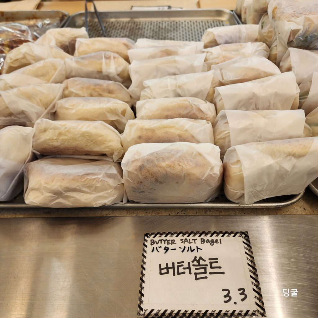 Kokkiri Bagel (Seongsu branch) / recommand menu- Butter Salt Bagel