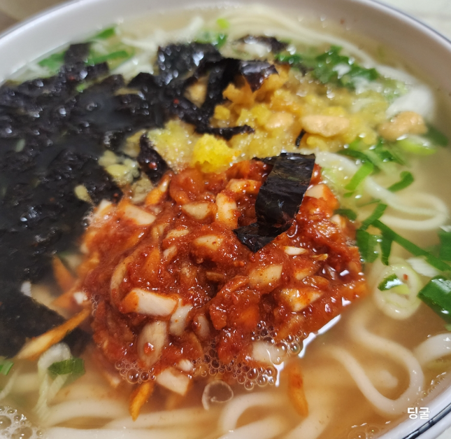 authentic busan local food Cha Ae-jeon Halmae Kalguksu