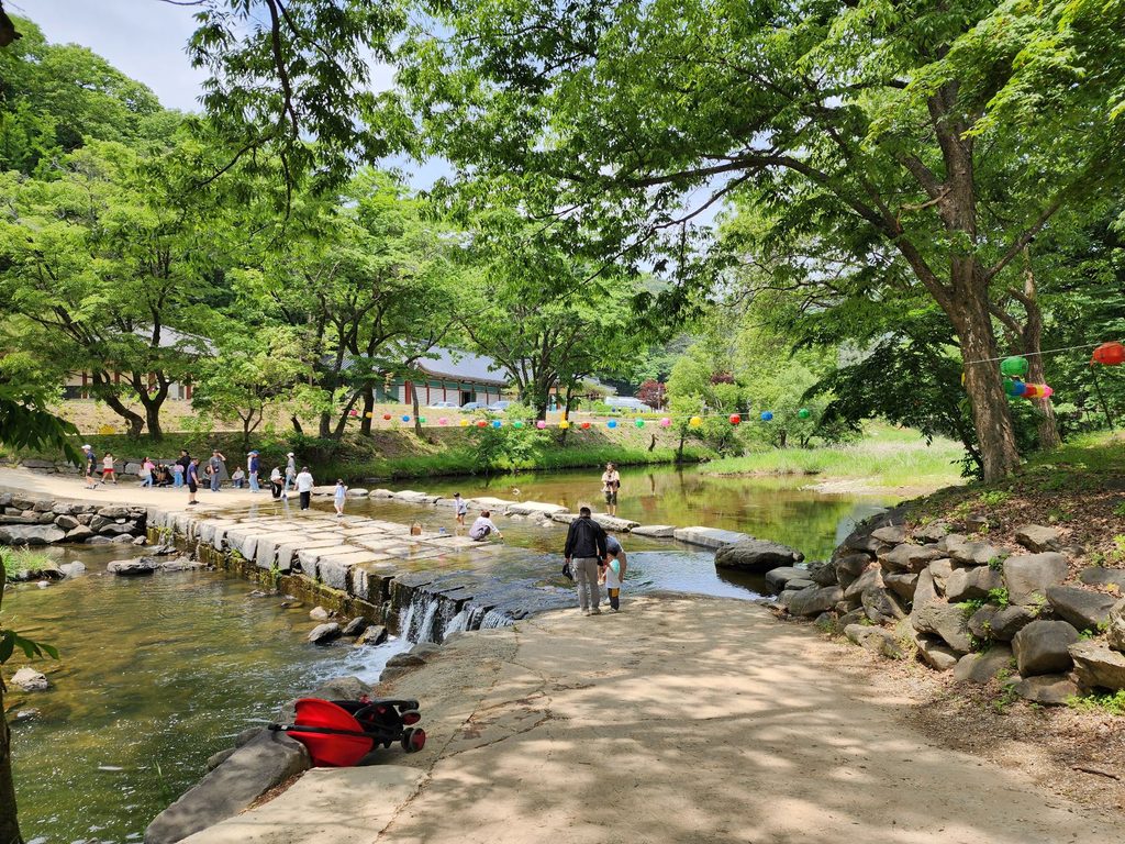 Magoksa Temple Gongju valley